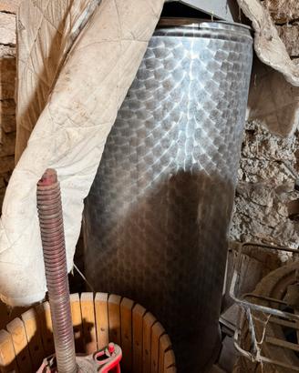Cisterna vino 600 litri