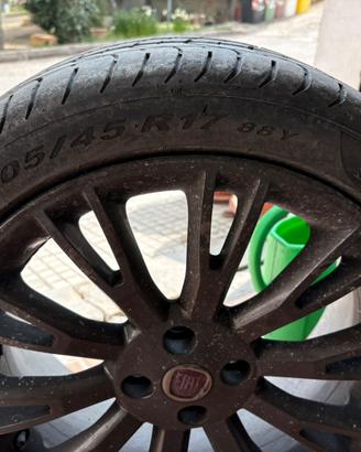 4 gomme con cerchi per Fiat Punto 205/45 R17