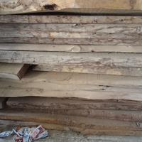 Tavole in legno di noce, rovere e cipresso