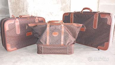 VALIGIE - Set  con  Beauty  Case