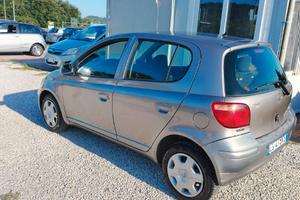 Toyota Yaris 1.0 benzina  1.600€ - Revisione 5/27