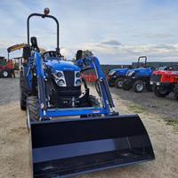 Trattore Solis 26 con caricatore frontale Bonatti