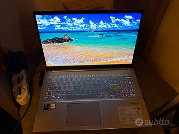 PC portatile Asus VivoBook 15 (usato pochissimo)