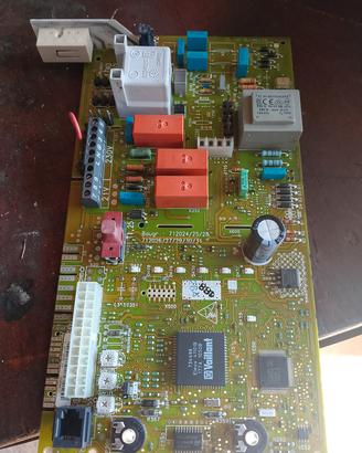 Scheda Elettronica vaillant turbo blok usata