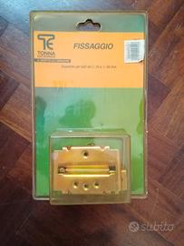 Elementi fissaggio pali per antenna 