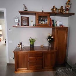 Mobile soggiorno in castagno