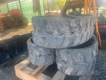 Cingoli in gomma