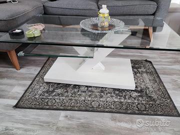 Tavolino in vetro da soggiorno