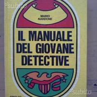 Manuale del giovane detective del 1974