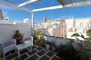 Indipendente vista mare