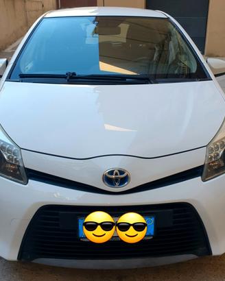 toyota yaris hybrid ibrida utilitaria city car