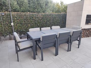 SET TAVOLO DA ESTERNO 8 POSTI – DESIGN MODERNO 