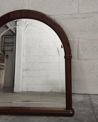 Specchio classico con cornice in piuma di noce