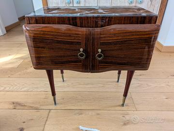 coppia di comodini anni 50