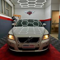 Volvo V50 D2 R-design