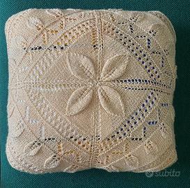 Cuscini per divano fatti a maglia