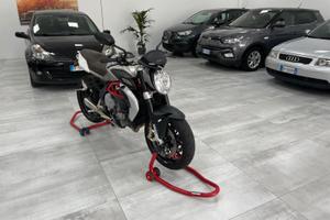 MV Augusta BRUTALE 800, in PERFETTE CONDIZIONI