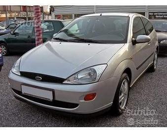 Parabrezza Ford Focus I serie da 98 a 04