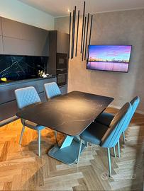 Tavolo allungabile con allunga centrale