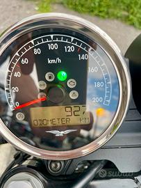 Moto Guzzi V7iii special