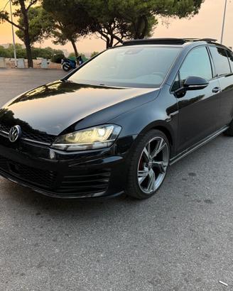 Volkswagen Golf GTD 2.0 TDI 5p. Business BlueMotio