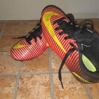 Scarpe da calcio nr.33 
