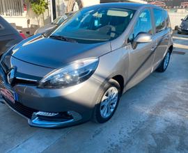 Renault Scenic Scénic XMod 1.5 dCi 110CV EDC Bose