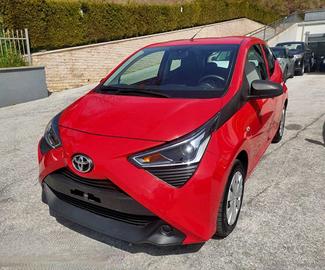 TOYOTA Aygo 1.0 VVT-i 72 CV 5 porte x-cool