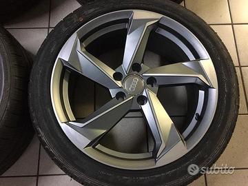 Cerchi in lega 18 per Audi A4 con termiche