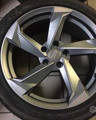 Cerchi in lega 18 per Audi A4 con termiche