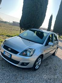 Ford fiesta 1.2 benzina