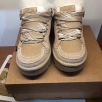 Stivali UGG Insulated, color sabbia, taglia 40