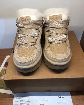 Stivali UGG Insulated, color sabbia, taglia 40