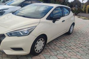 AUTO NISSAN MICRA COLORE BEIGE