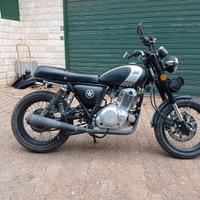 Moto Mash TwoFifty cafe racer 2017 8000km scramble