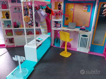 Barbie armadio