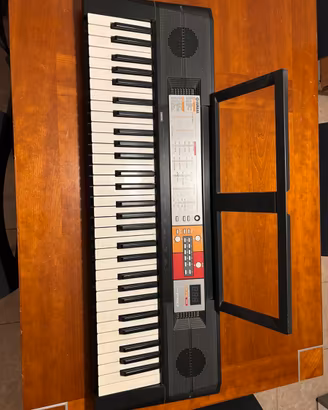 Yamaha PSR F50
