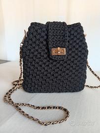 Borsa uncinetto nera
