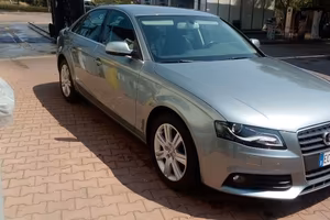 AUDI A4 4ª serie - 2010