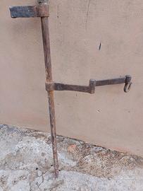 sospensorio da camino  per pentolone ,paiolo 