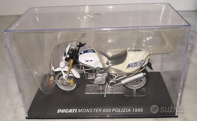 DUCATI MONSTER 600 POLIZIA (1995) 1/24