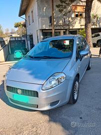 FIAT GRANDE PUNTO 1.4 benzina OK neopatentati