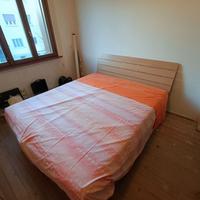 Letto matrimoniale con contenitore