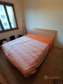 Letto matrimoniale con contenitore