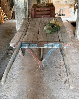 Carro storico in legno