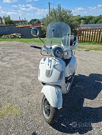 Vespa Gts 300