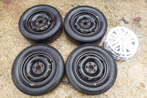 Volkswagen Polo Gomme e Cerchi In Ferro 175/70/14