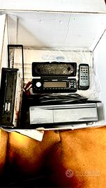 Stereo amblificatore carica cd tutto della clarion