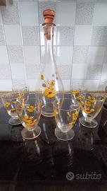 Servizio bicchieri + bottiglia vintage.