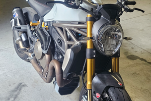 Ducati monster 1200s